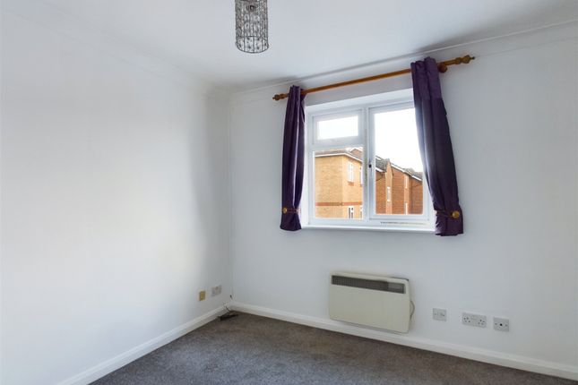 2, Corfe Place, Maidenhead photo 4