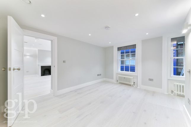 29A  Flat 2, Carnaby Street, London photo 3