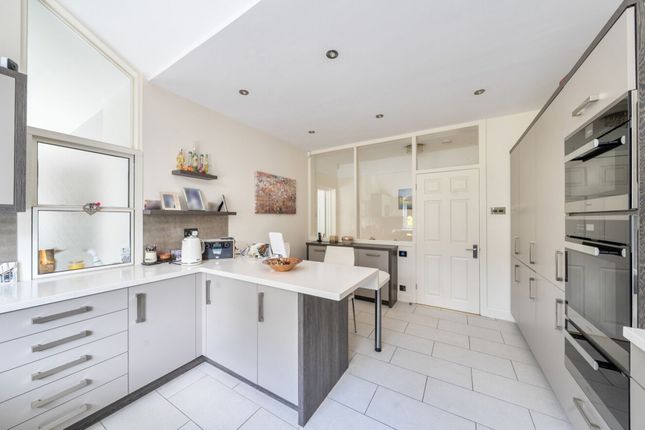 17 Manor Road, Barnet photo 4