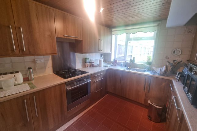 17, Green Acres Road, Birmingham photo 3