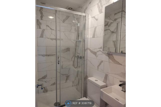 Flat, Trafalgar Road, Moseley, Birmingham photo 5