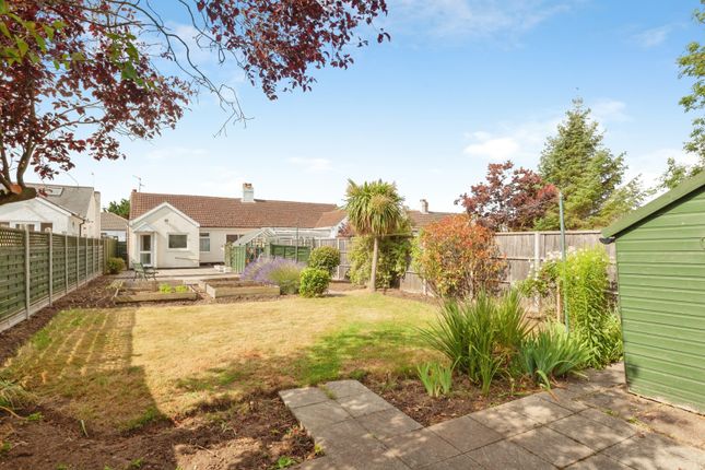 27, Tentercroft Avenue, Leicester photo 4