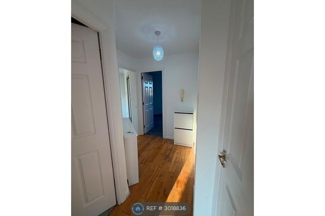 Flat, Glasgow Road, Clydebank photo 4