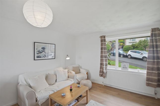 14 Wellspring Close, Chesterfield photo 4
