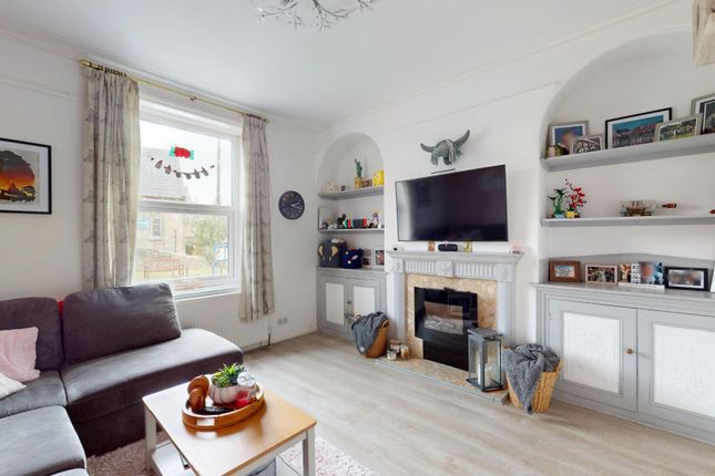 2, Oxford Terrace, Skipton photo 3
