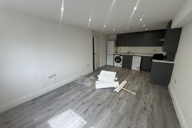 Flat To Rent Barge Drive
