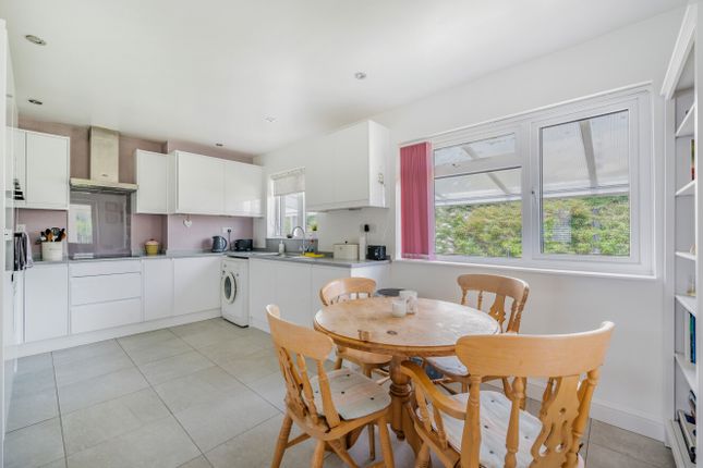 8, Hazel Close, Sidmouth photo 4