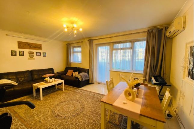 Thumbnail Flat to rent in Bilsby Lodge Chalklands, Wembley