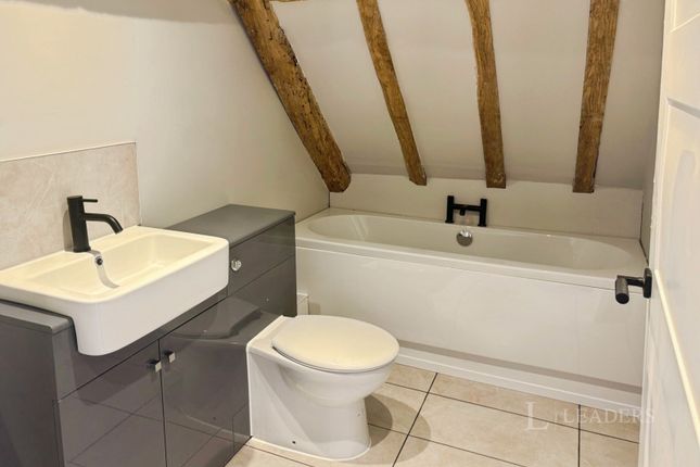 Flat 3, The Willows, The Street, Horsham photo 3