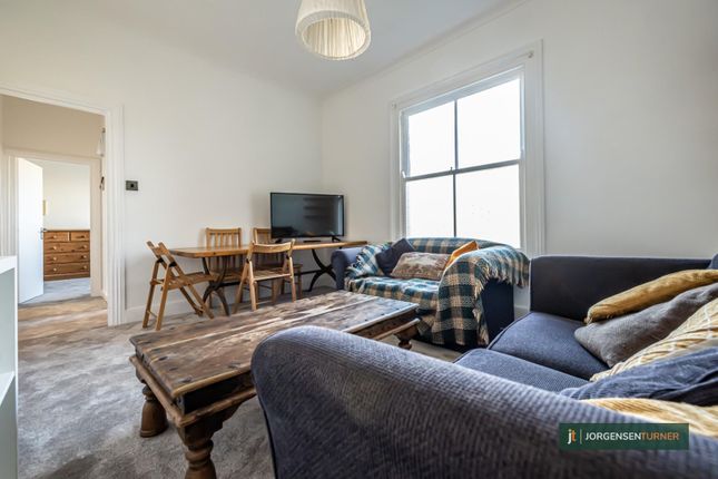 Flat 3, London photo 3