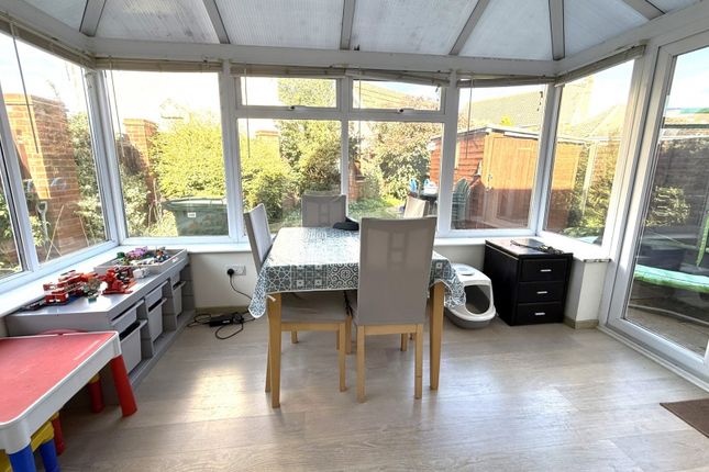 5, Diprose Drive, Lowestoft photo 4