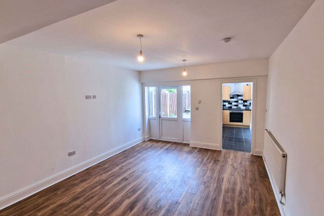 10 Gladstone Street, Heanor photo 4