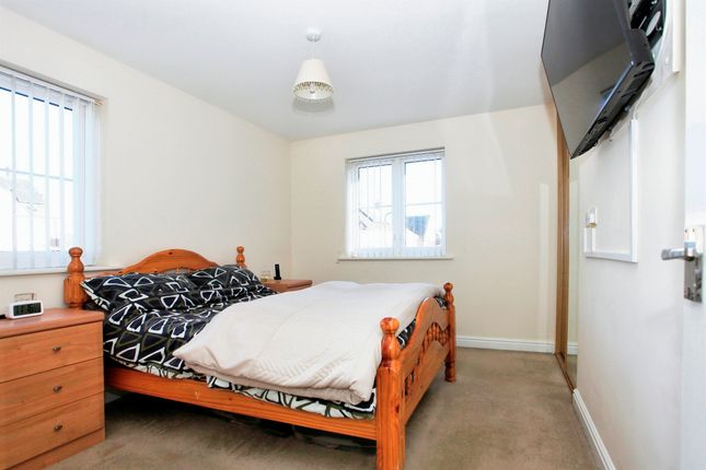 4, Millport Drive, Peterborough photo 2