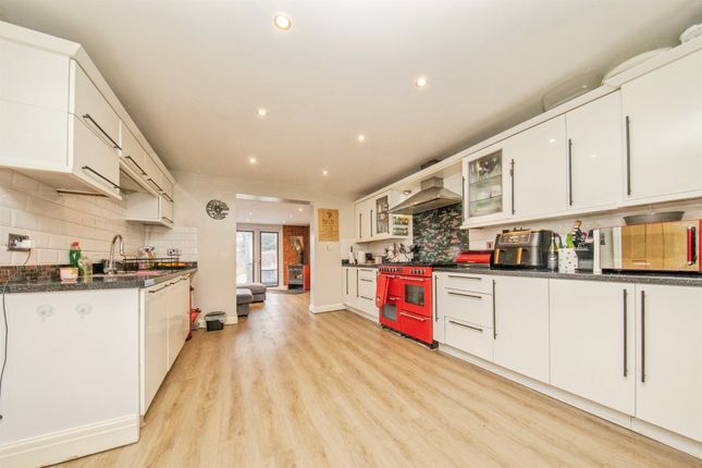 165, Thorpe Road, Frinton-On-Sea photo 4