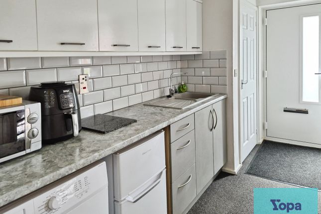 29, Lock Keepers Way, Hanley, Stoke-on-trent photo 4