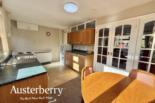 18, Myrtle Avenue, Stoke-On-Trent photo 5