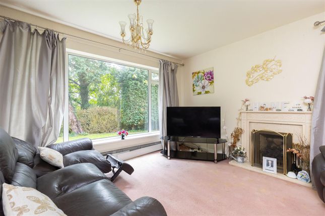 17, Daisy Bank Close, Leyland photo 2