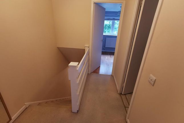 9, Undine Road, London photo 5