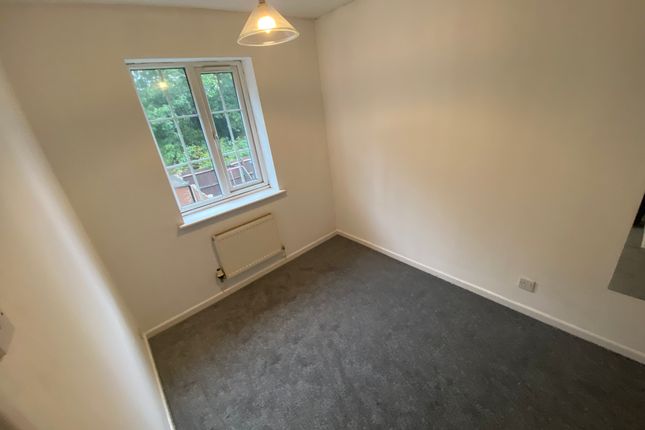 10, Willenhall photo 5
