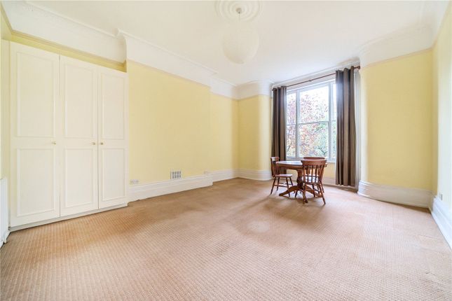 Ground Floor Flat, 2, Granville Park, Lewisham photo 2