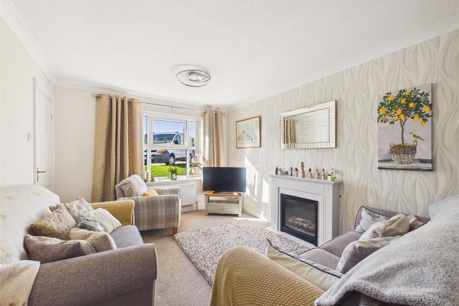 Thornton Close, Hessle photo 3