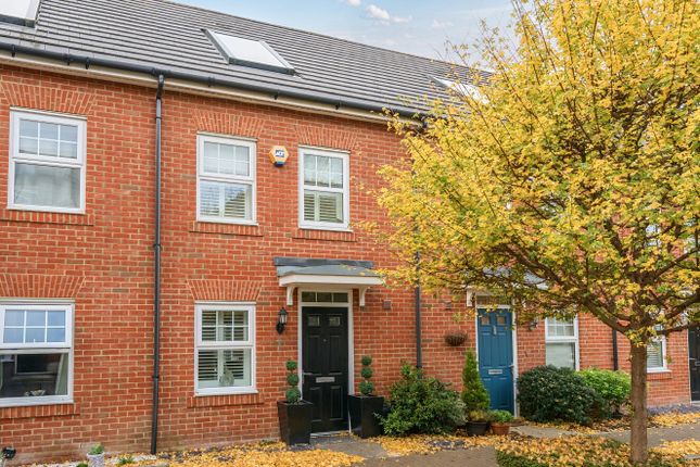 2-bed house on 10, Erickson Gardens, Bromley, £475,000