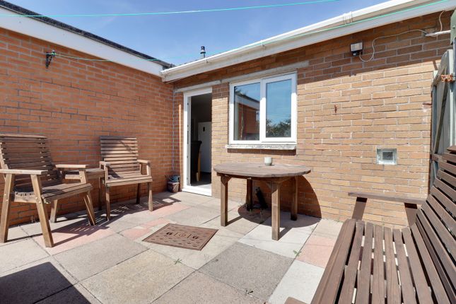 38, South View Kenfig Hill, Bridgend photo 4