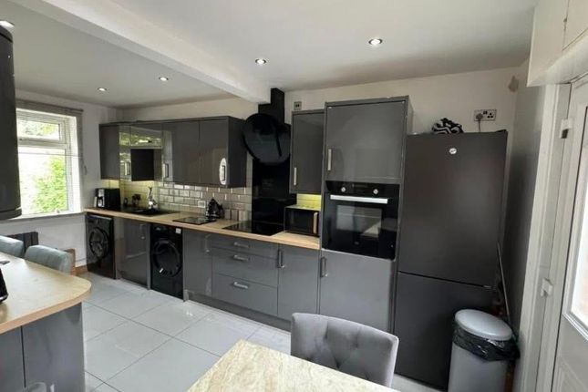 48, Mansfield Road, Mansfield photo 2