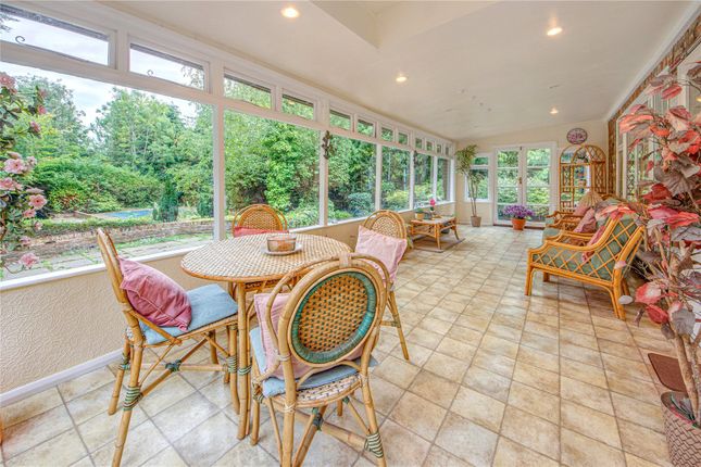 18 Newlands Avenue photo 4
