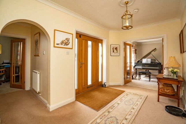 Birch Lea, 16 The Crescent, Malvern photo 4