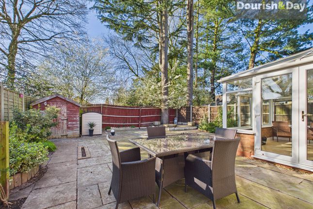 9 Burton House Gardens, Stafford photo 4