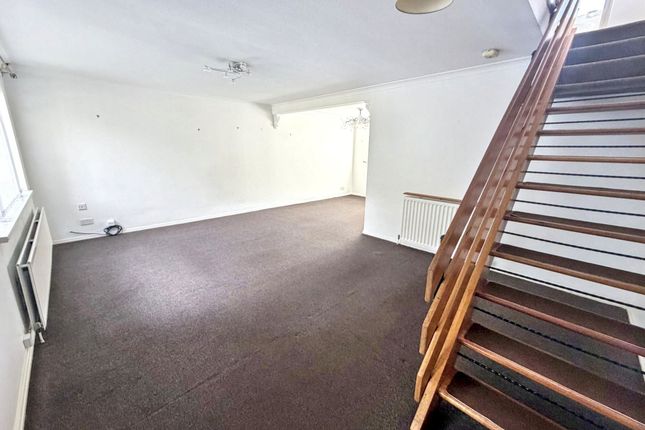 9, Thistledon Avenue, Newcastle upon Tyne photo 2