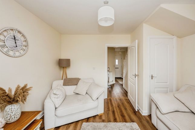 2-bed house on 13, Lle Crymlyn, Neath, £165,000