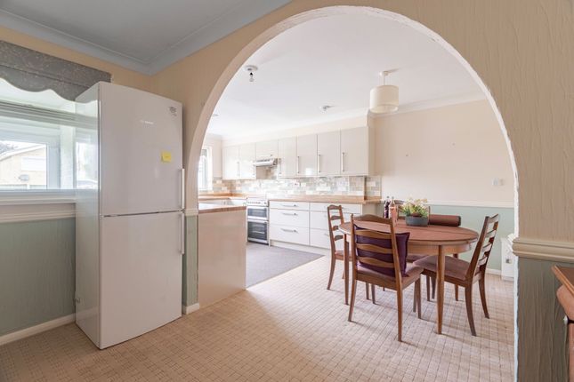 4 Jellicoe Avenue, Lowestoft photo 4