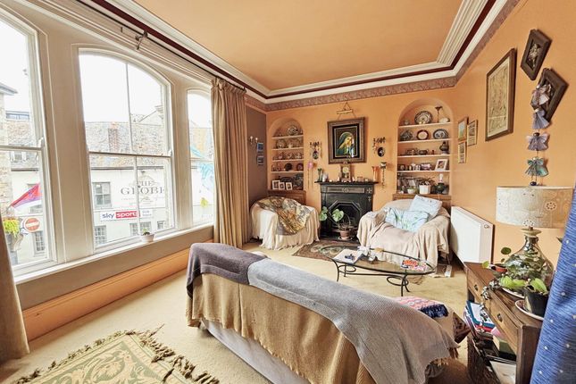 66 Chapel Street, Penzance photo 3