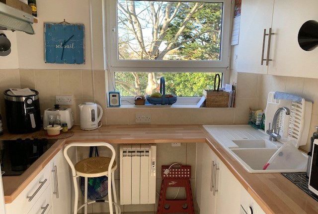 Flat 9, Westdown House,, Hartington Place, East Sussex photo 3