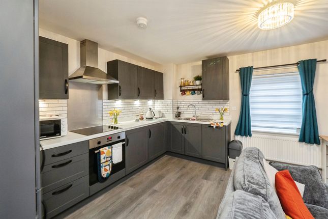 14, Sherston Crescent, Beverley photo 4