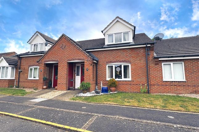 2-bed house on 17, Sourton Place, Daventry, £240,000