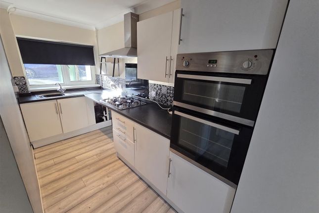 25, Matson Lane, Gloucester photo 5
