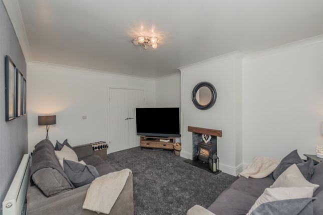 Town house for sale in Somerdale Close, Bramley, Leeds
