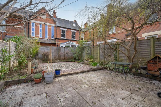 Mews house for sale in Pembroke Mews, Sunninghill, Ascot