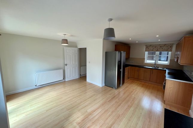 3, Heathlands, BURY ST. EDMUNDS photo 3