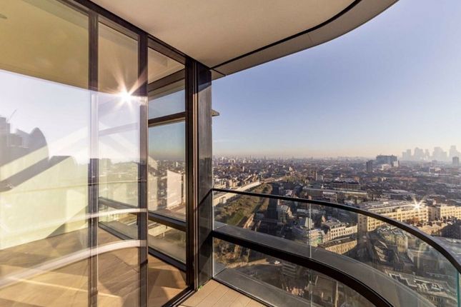 Flat to rent in Principal Tower, Shoreditch