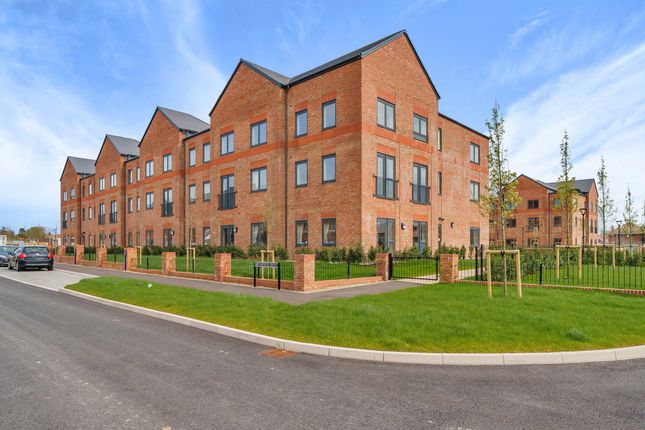 Thumbnail Flat for sale in Empress Drive, Wallingford