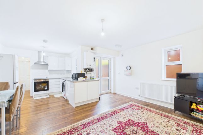 187d Warwick Avenue, Derby photo 2