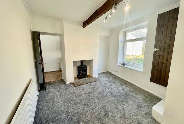 10, Albert Square, Keighley photo 3