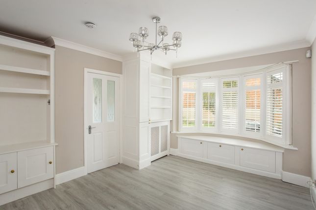 3, Gainsborough Court, Walton-on-Thames photo 4