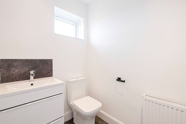Caretakers House, Alloway Place West, Dundee photo 5