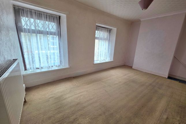 36 Sandfields Road, Port Talbot photo 4