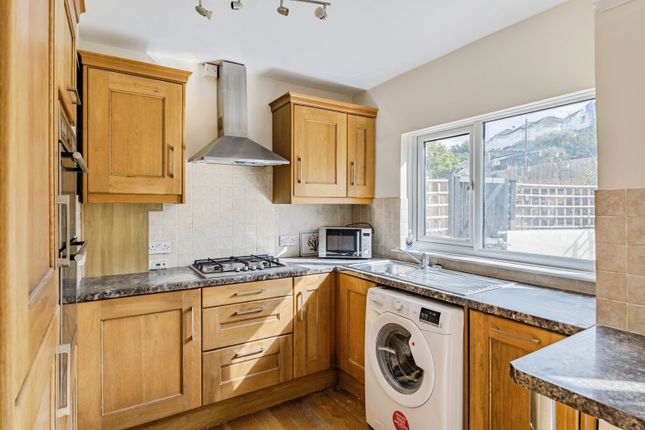 12, Hayes Gardens, Devon photo 4